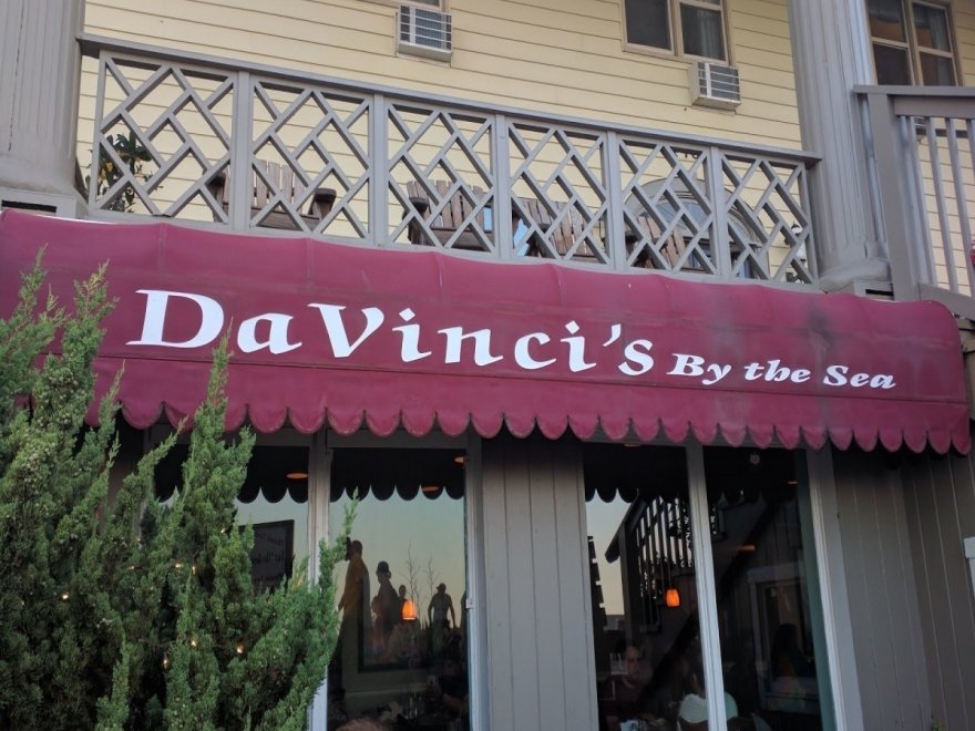DaVinci's by the Sea