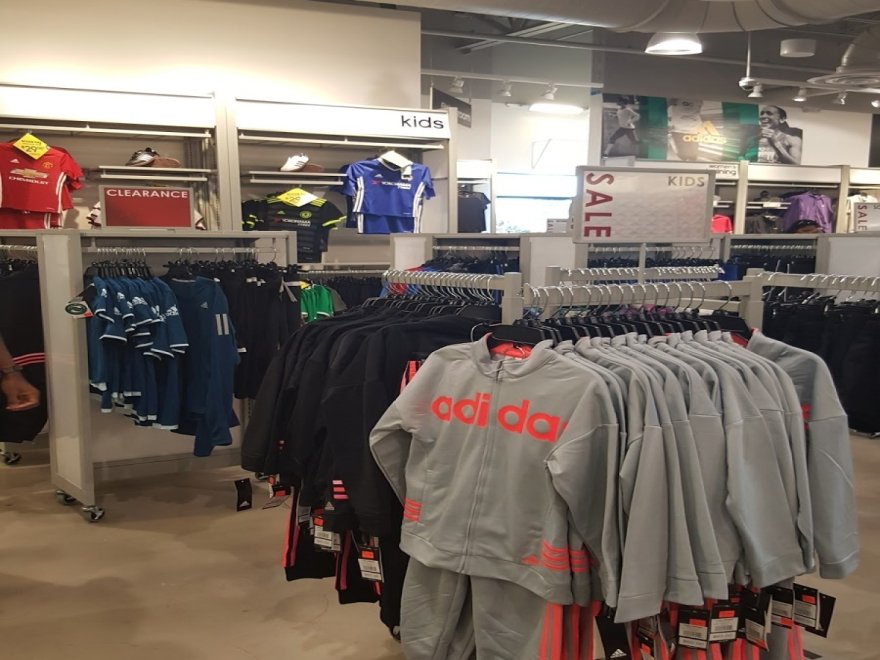 Adidas Outlet