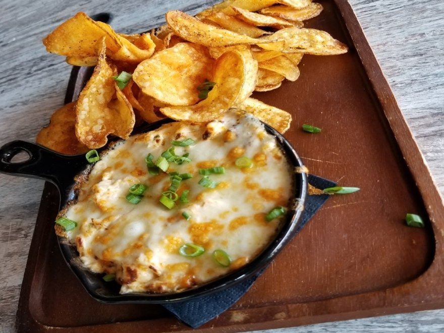 Tailchasers Restaurant & Dock Bar