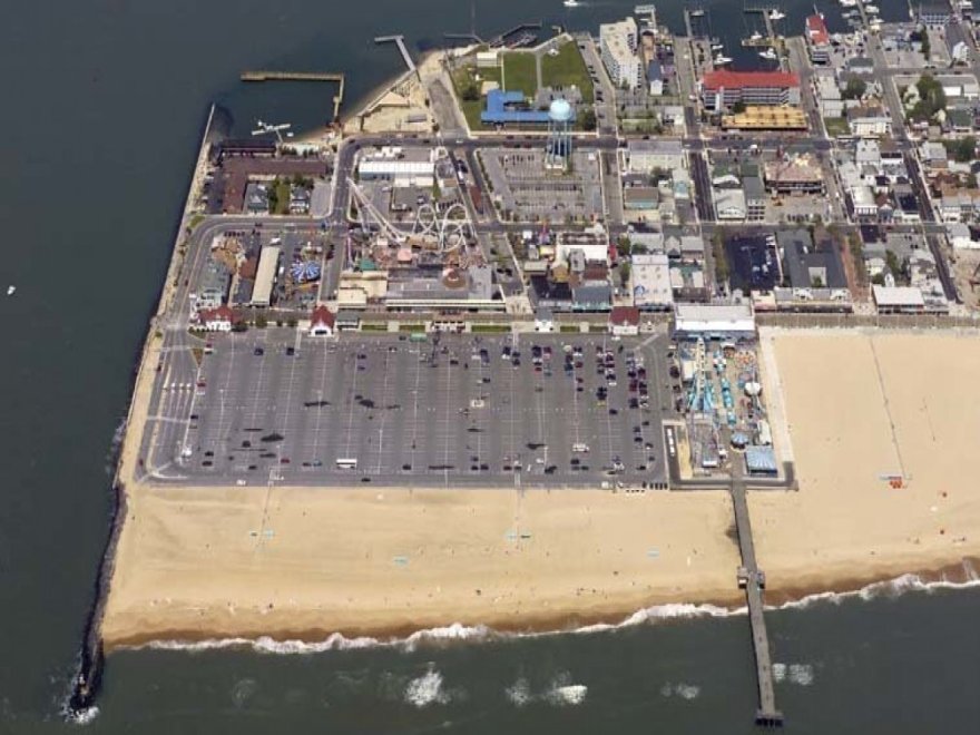 Hugh T. Cropper Inlet Parking Lot